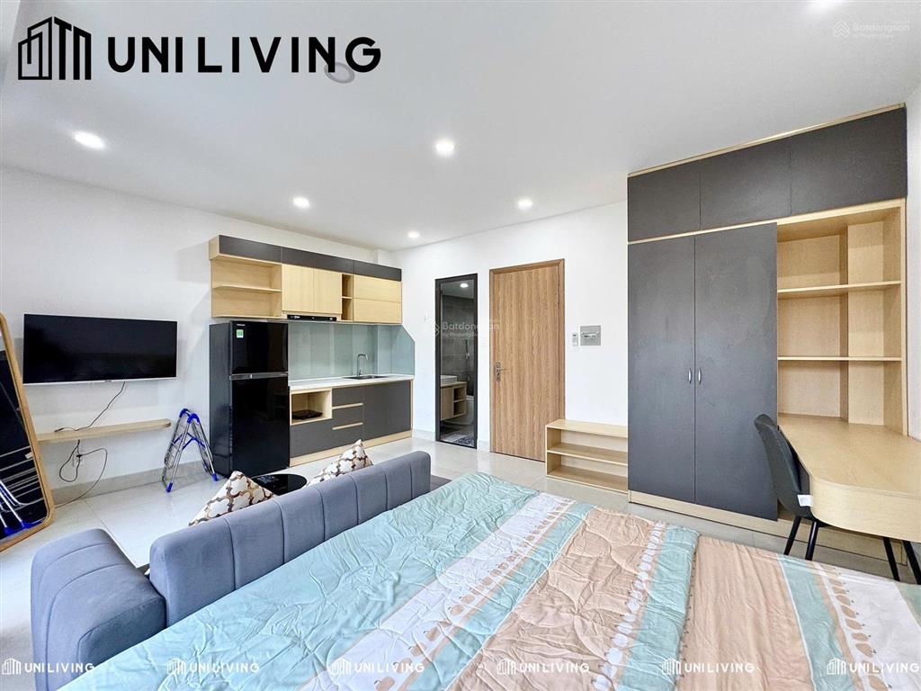 Cho thuê studio ban công lớn ngay trung tâm thảo điền