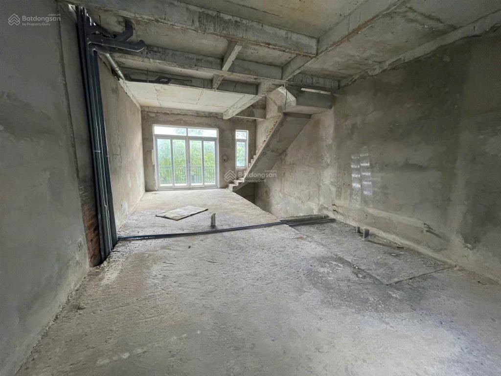 Cần bán căn nhà phố bella villa, 5x15 (75m2), dtsd 225m2, giá 2tỷ350, shr, vay được ngân hàng