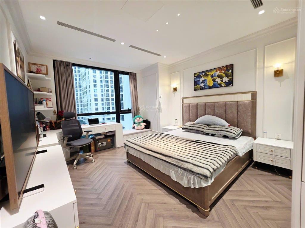 Bán cấp căn góc 3pn 93m2 chỉ 6,75 tỷ tòa rose town