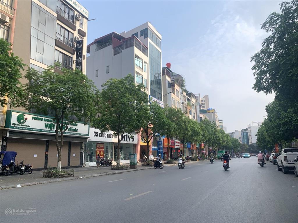 Chính chủ bán gấp nhà mặt phố trương công giai 40m2, vỉa hè đá bóng, kinh doanh sầm uất giá 16,8 tỷ