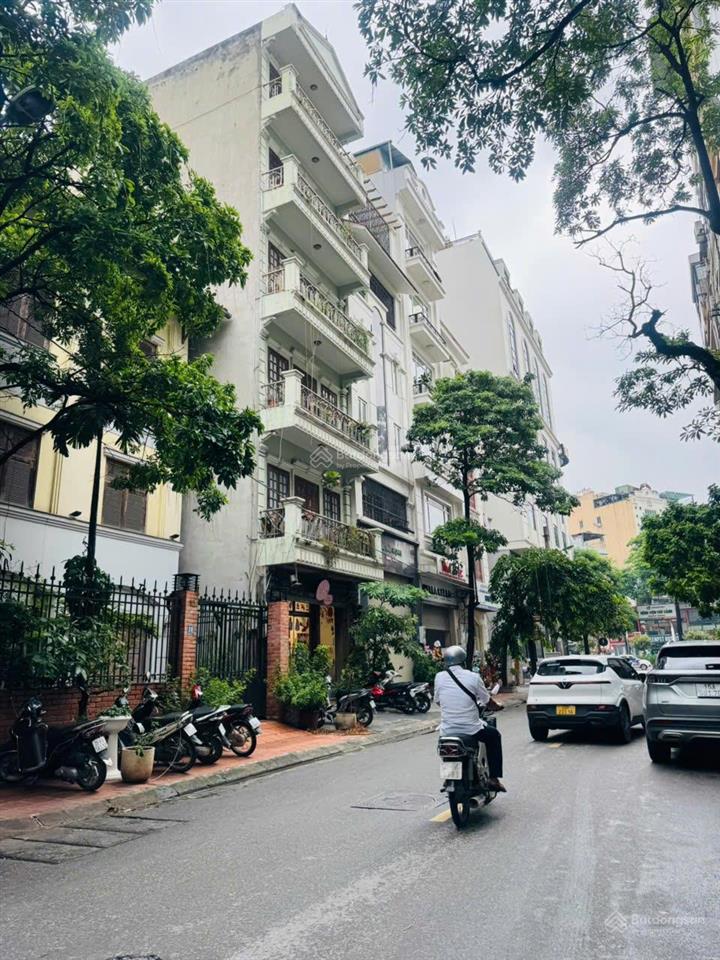 Chính chủ bán toà văn phòng phố đỗ quang  trung hoà  70m²  thông sàn thang máy  giá 33,6 tỷ.