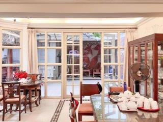 +++ siêu vip mp nguyễn gia thiều  hoàn kiếm 260m²  mt 8.5m  chỉ 253 tỷ