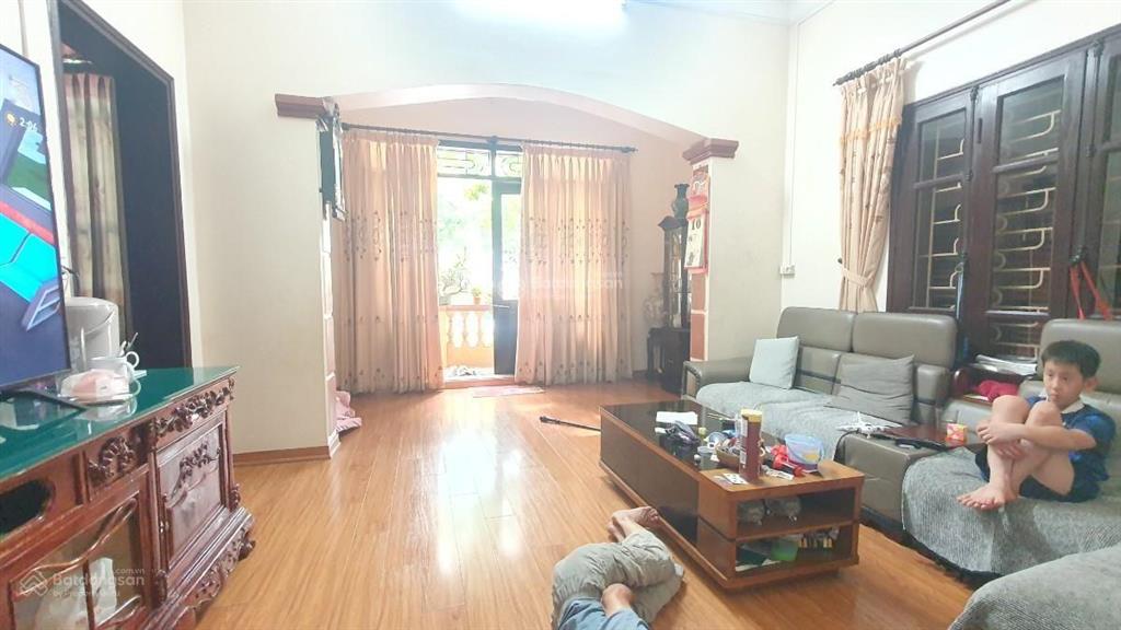 Lạc long quân mp tây hồ s91 m. 4 tầng. mt 9.3 m. chỉ 55 tỷ