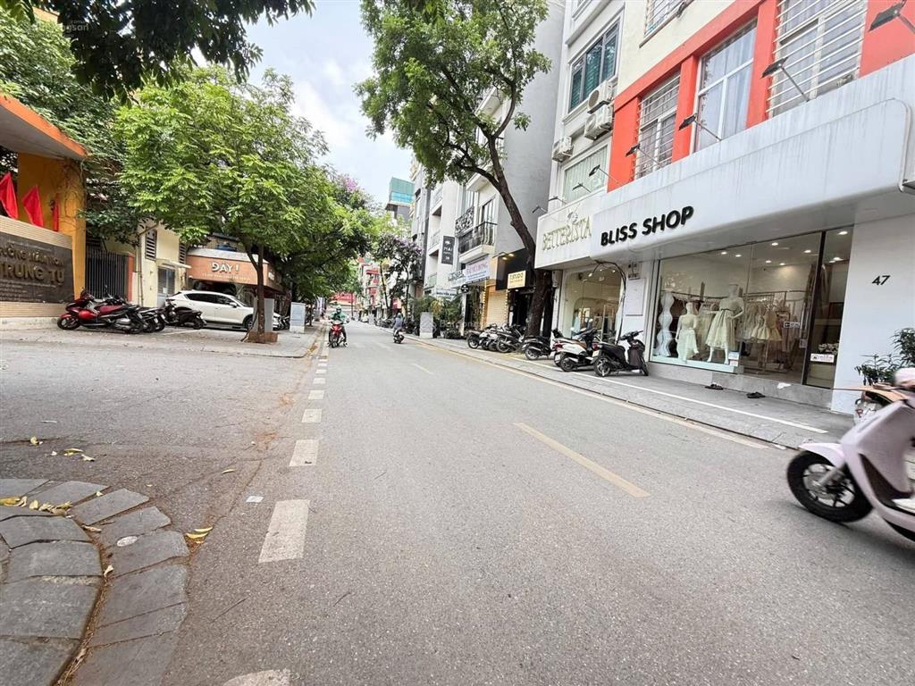 Cực vip mp đặng văn ngữ, quận đống đa. dt 55 m². 6 tầng. mt 5.6 m. chỉ 38 tỷ.