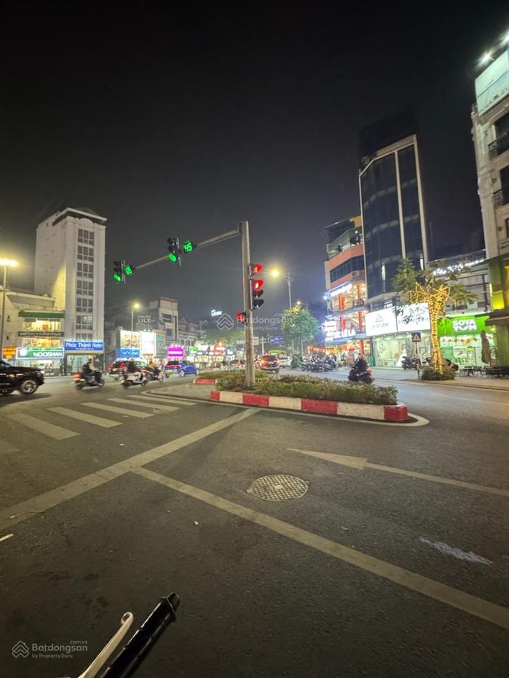 Siêu phẩm mp hồng tiến long biên dt 152 m. 5 tầng. mt 6.9 m. chỉ 58 tỷ