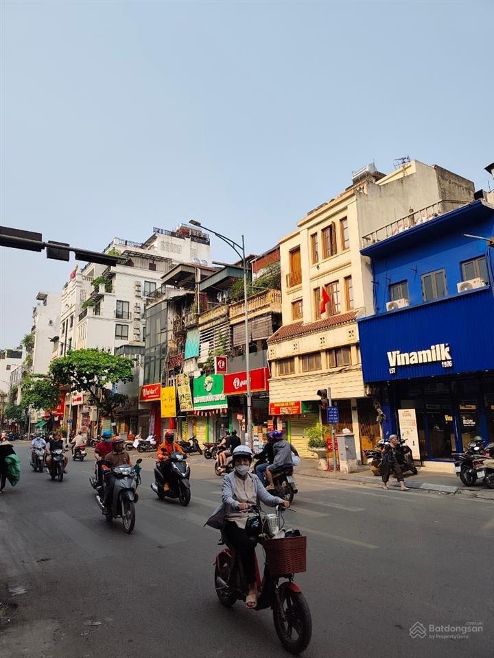 Siêu phẩm mp bạch mai, hbt. dt 208m2, 10 tầng hầm. mt 8.9m. chỉ 208 tỷ