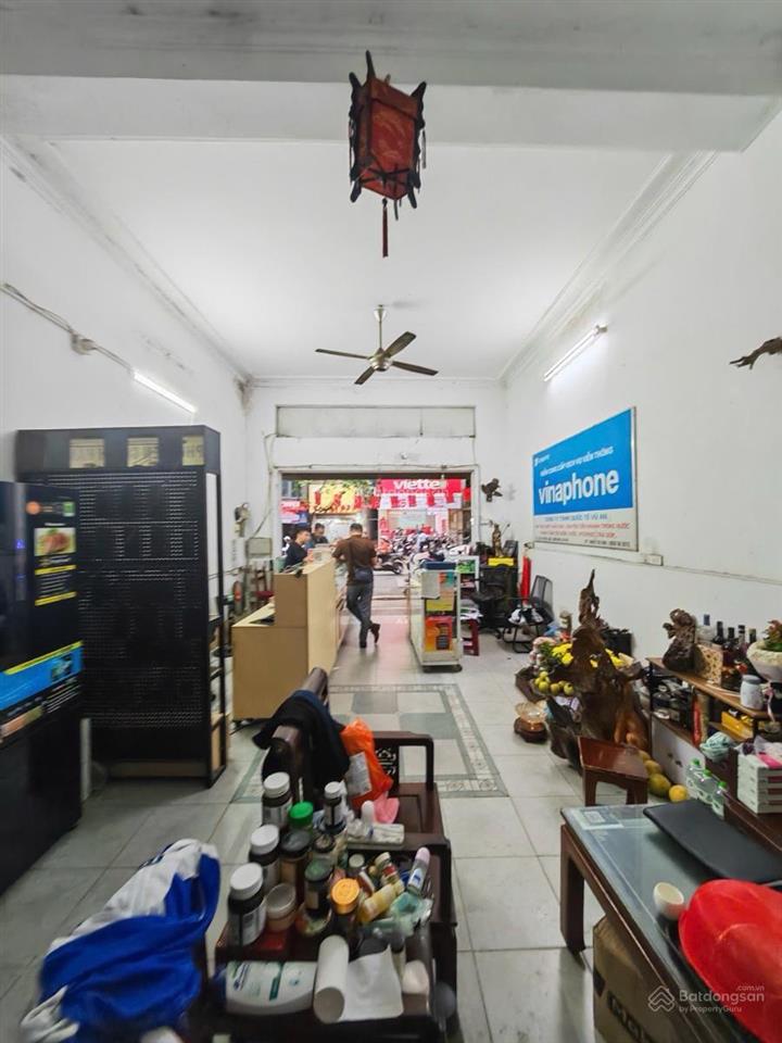 Mặt tiền long biên ngọc lâm dt 65 m. 5 tầng. mt 5.7 m. chỉ 29 tỷ