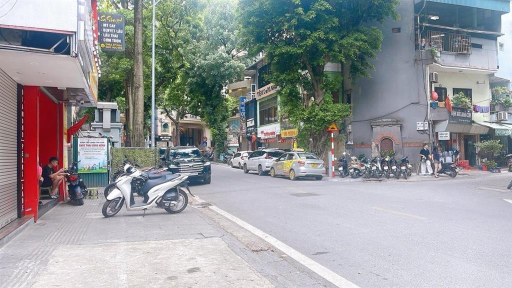 Trung tâm ba đình mp phan đình phùng dt 115 m2. c4. mt 8.3 m. chỉ 66 tỷ