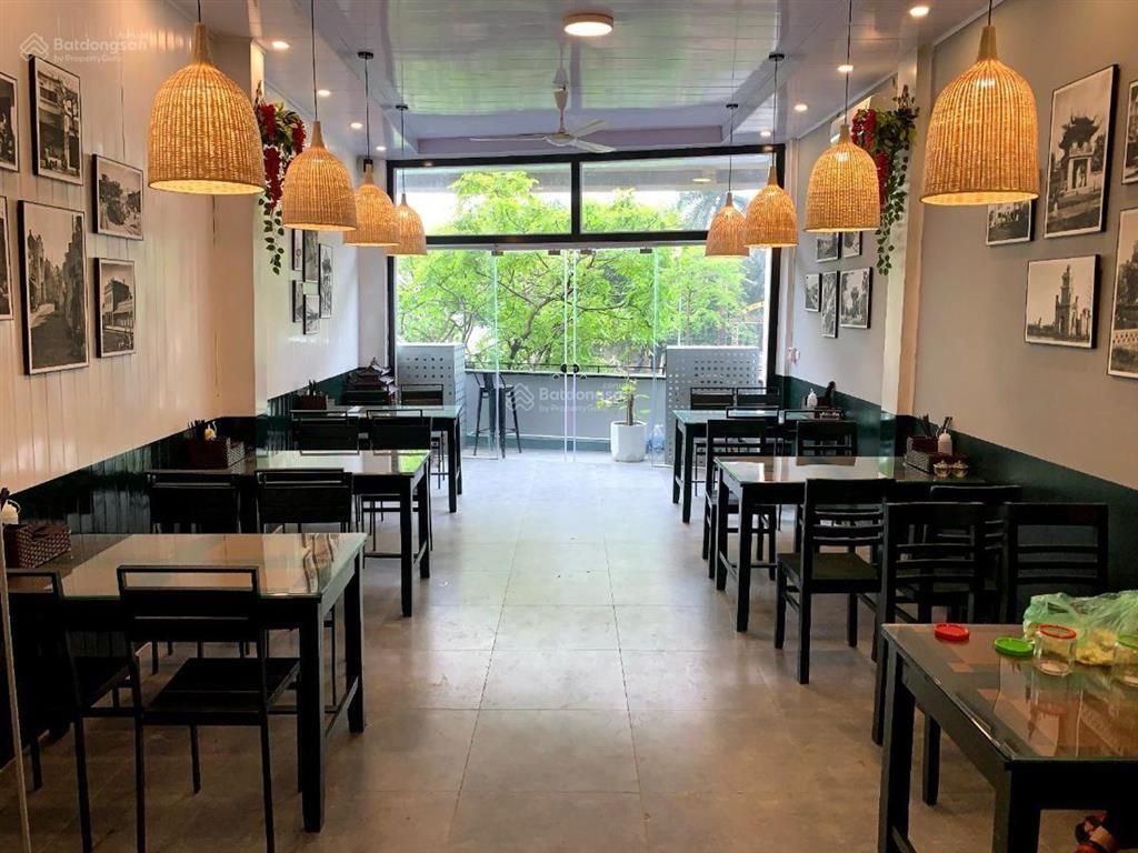 Mp hoàng cầu đống đa dt 245 m². 4 tầng tm. mt 8.5 m². chỉ 165 tỷ