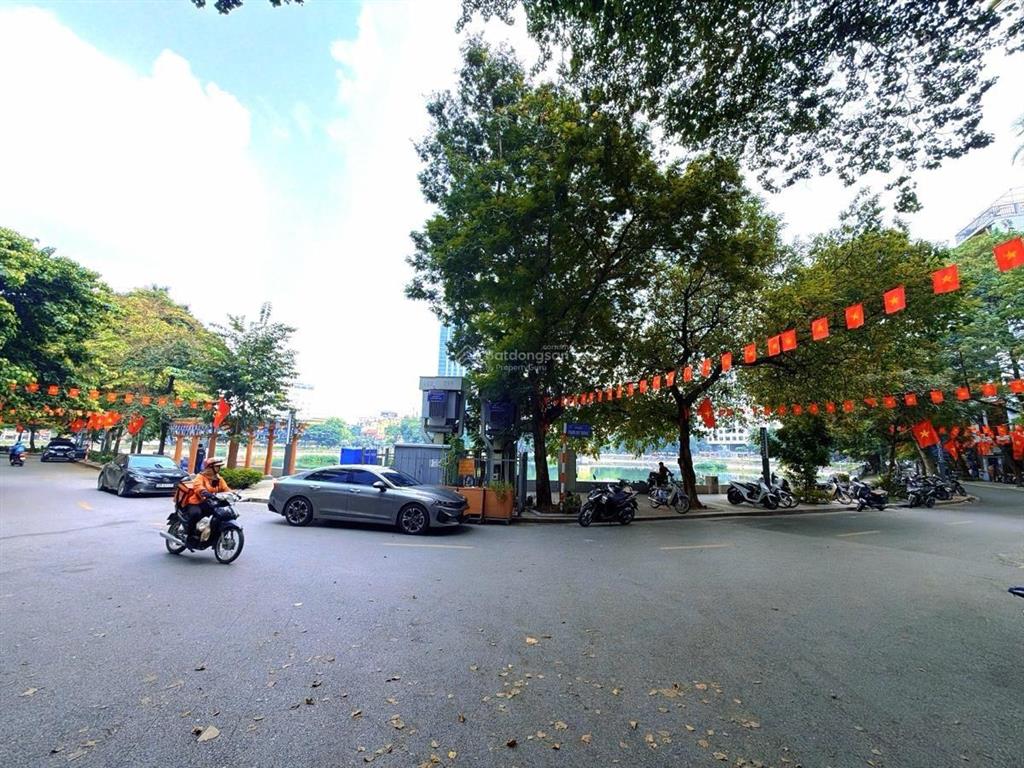 Mp phạm huy thông đống đa dt 100 m. 4 tầng. mt 4.7 m. chỉ 79 tỷ