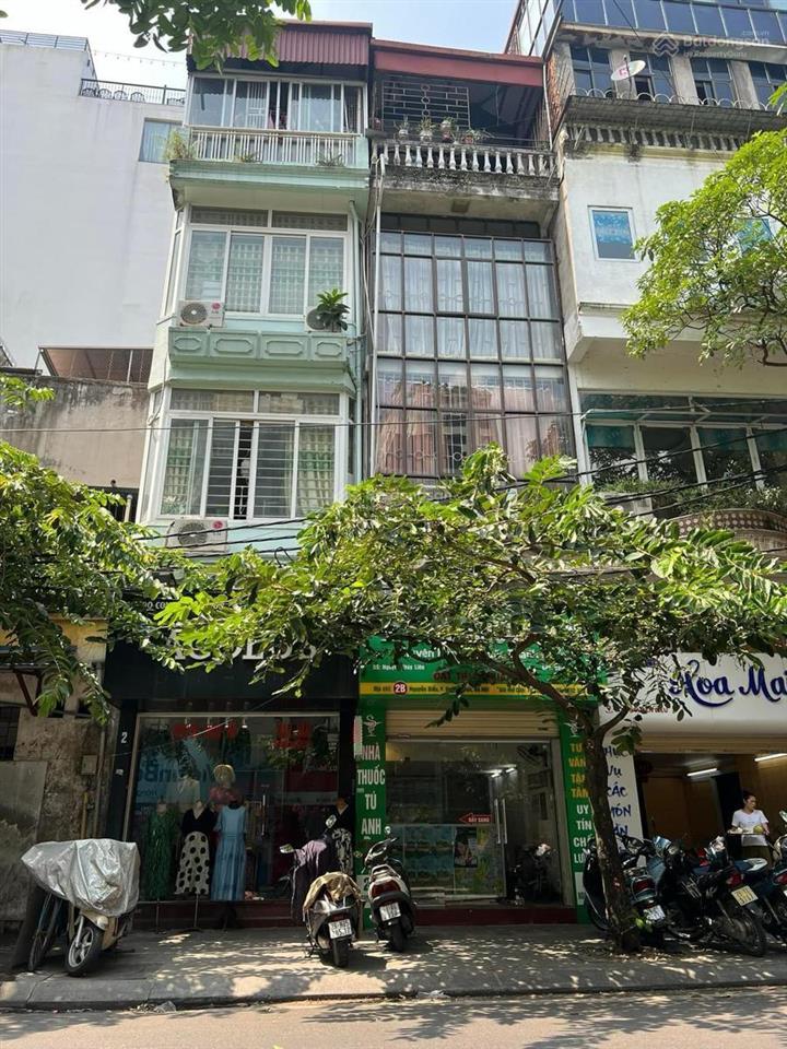 Siêu phẩm mp nguyễn biểu ba đình dt 56 m. 5 tầng. mt 6.9 m. chỉ 49 tỷ