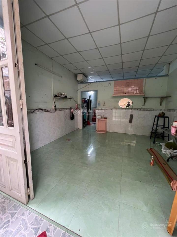 Bán nhà lò gốm sát mặt tiền quận 6 , ngang to 5,5 x 13 chỉ 6,x tỷ