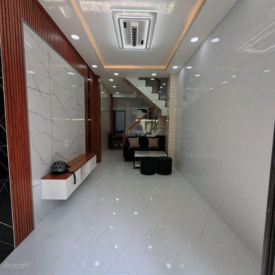 28m2  hẻm 4m thoáng  quận 6  4,85 tỷ  phạm văn chí  dọn vào ở liền