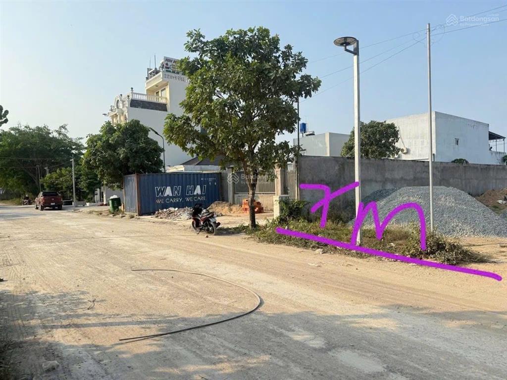 Cần bán 175m thổ ds14 kdc 135 bến lức