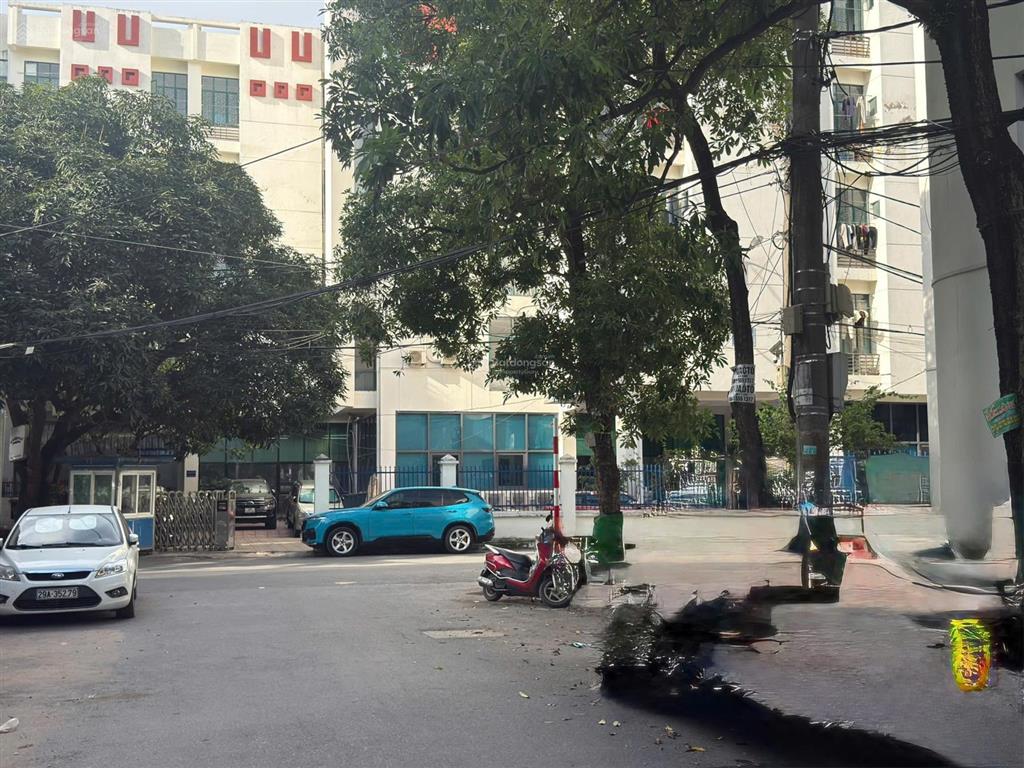Bán nhà khu phân lô vip đống đa, oto chạy vòng quanh, dt 73m2, 4 tầng, mt 4,8m, cực hiếm, có gpxd.