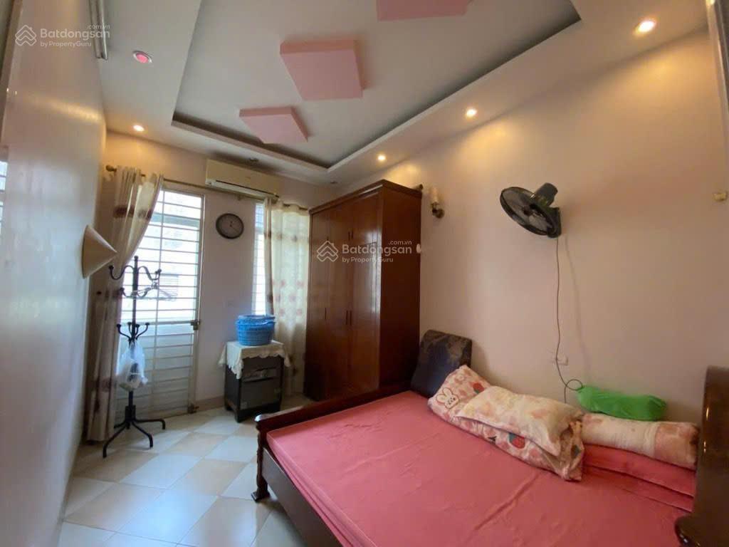 Bán nhà văn quán, hà đông diện tích 40m, 4 tầng, ô tô đỗ cửa, ngõ thông,gần ga tàu điện, giá 7.5 tỷ