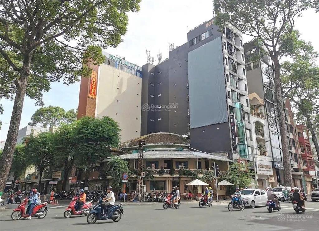 Góc 2 mt 118 bùi thị xuân  tôn thất tùng, dt 14m26,6m, 1 trệt 1 lầu, ctxd hầm 8 tầng, giá 350 tỷ