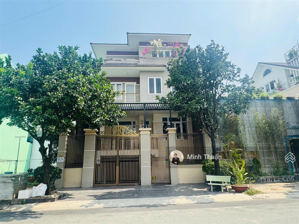 Duy nhất ! biệt thự compound view sông trần não  4 tầng  15,5 x 16,5m  hđt 70tr/th  giá 45 tỷ