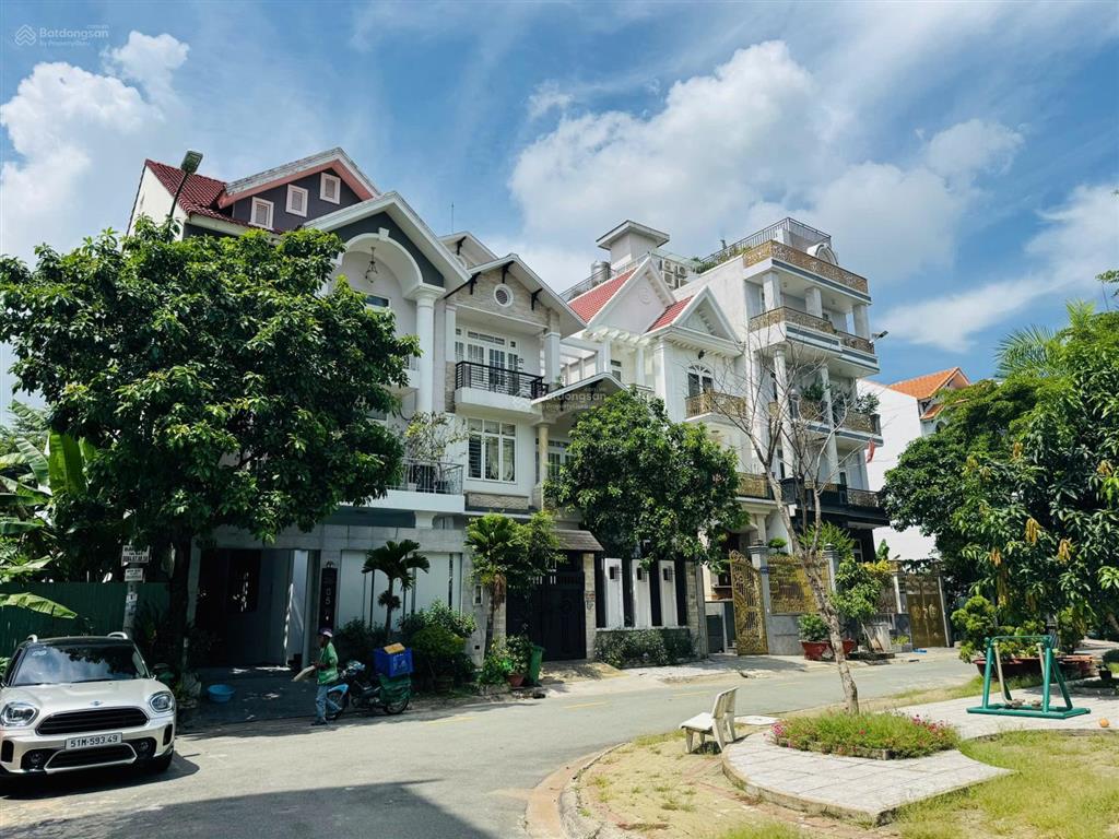 Rẻ nhất thủ đức house! bán đất view công viên  12,5m x 18m  cn 199m2  giá rẻ chỉ 22,8 tỷ
