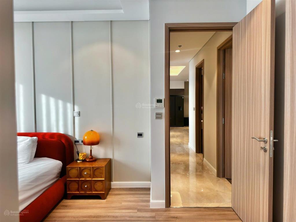 Cho thuê gấp ch 3pn, 3wc, 118m2 tại midtown phú mỹ hưng, 40 triệu vnd  0352 390 ***