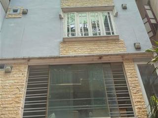 Cho thuê nhà riêng 2 mặt ngõ phố thái hà, 5 tầng làm văn phòng, bán hàng hoặc ở.
