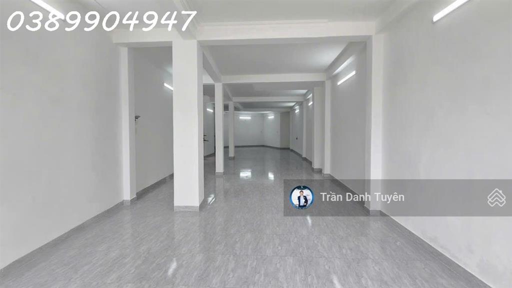 Bán siêu phẩm nhà đẹp căn góc vòng xoay đầu tư kinh doanh