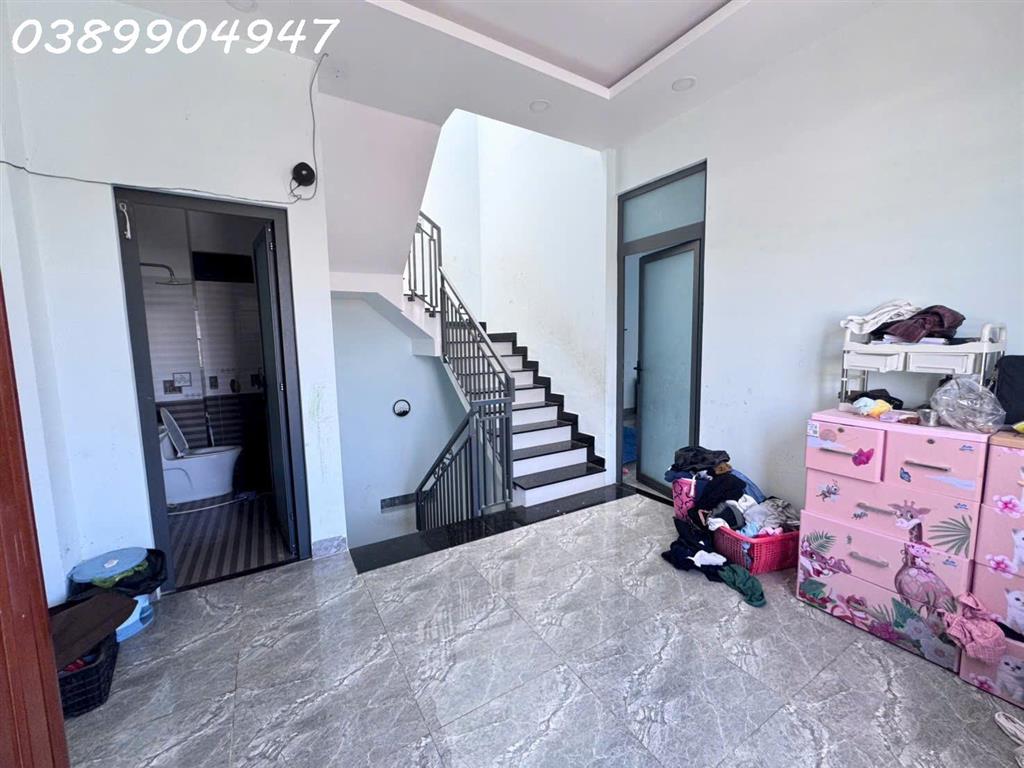 BÁN GẤP NHÀ LÔ GÓC 3 TẦNG 1 TUM MẶT TIỀN KINH DOANH SÁT ĐƯỜNG PHÙNG THẾ TÀI NHA TRANG –
