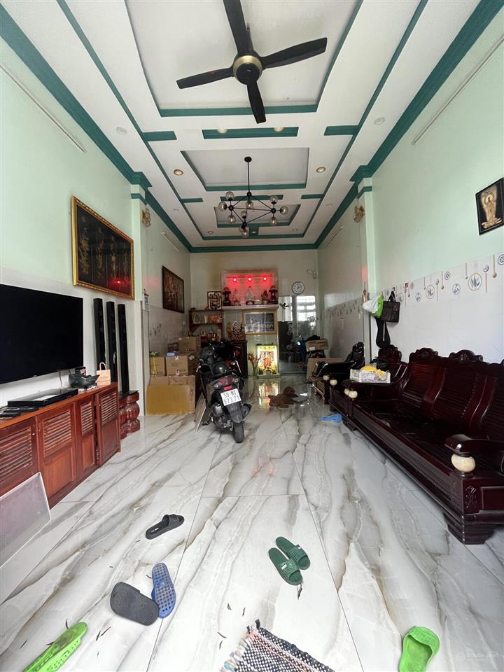 Kẹt tiền hạ giá bán gấp nhà 3 tầng đường tô hiệu