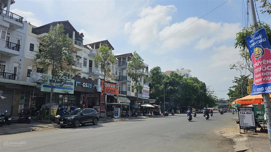 Cho thuê nhà mặt tiền đường bùi quang trinh khu dân cư 586