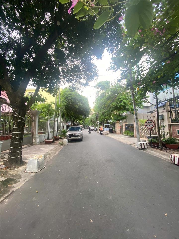 Hạ giá bán nhanh biệt thự vườn lan, dt 12 x 24 = 288m2, gần vạn hạnh mall giá 125 tỷ, chỉ 434tr/m2