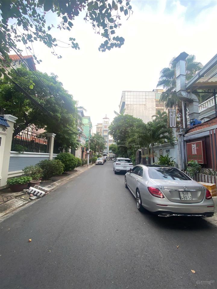 Chính chủ gửi bán biệt thự vườn lài, dt 12 x 24 = 288m2, gần vạn hạnh mall giá 125 tỷ, sổ hồng sẵn