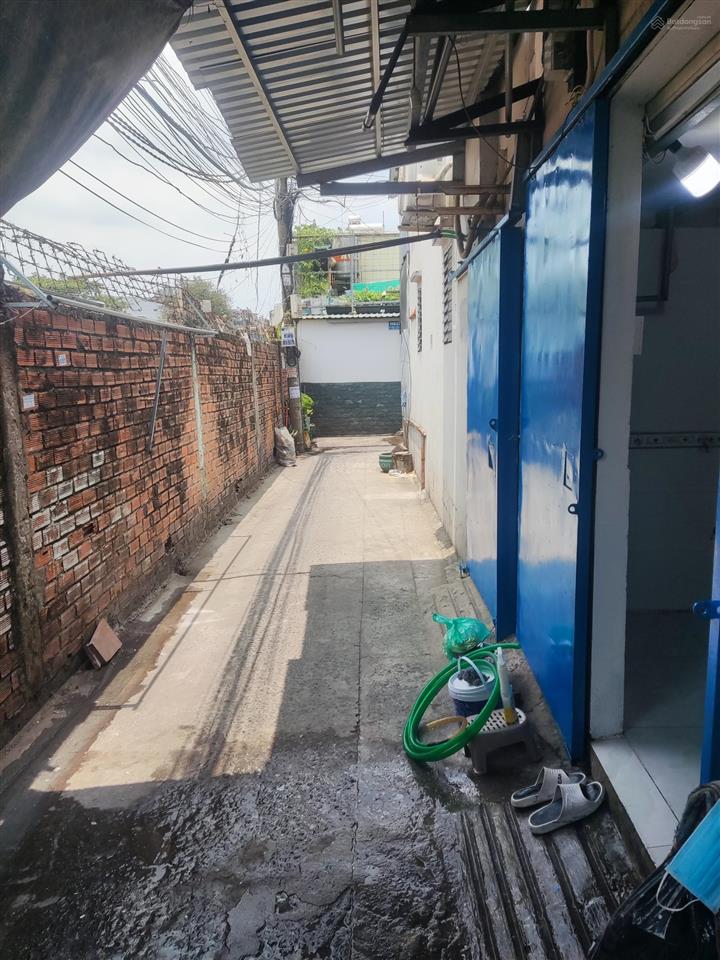 Phòng trọ đối diện cổng cvpm quang trung đường tô ký, q12
