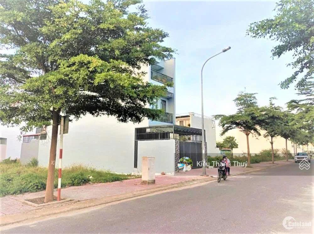 Bán lô đất cực đẹp 6m x 24m ( 142m2 ) khu phố gia hùynh phường trảng bàng , giá 700 triệu , shr