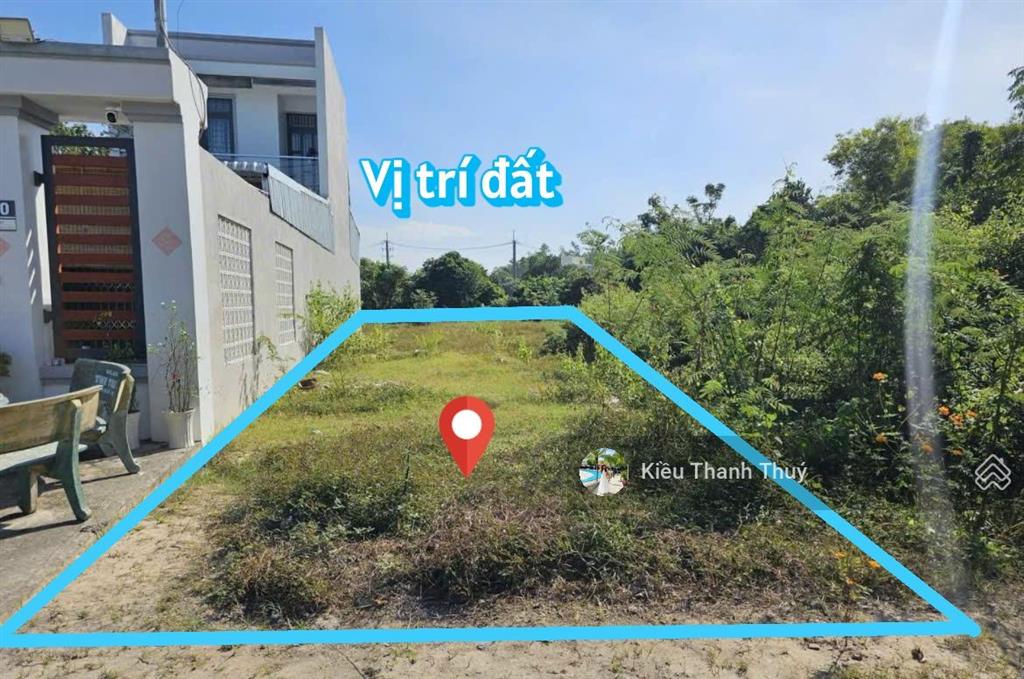 Tôi cần bán gấp lô đất bên đường nguyễn thị lắng xã tân phú trung huyện củ chi 130m2 giá 1 tỷ 2 shr