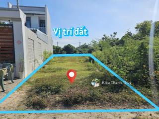 Tôi cần bán gấp lô đất bên đường nguyễn thị lắng xã tân phú trung huyện củ chi 130m2 giá 1 tỷ 2 shr