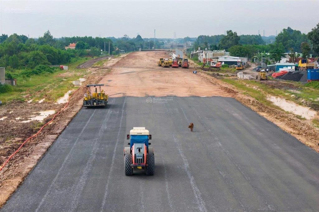 Chính chủ cần bán đất tân hưng bà rịa nay là phường long hương tphcm, giá chỉ 9.9 triệu/m2 sổ hồng