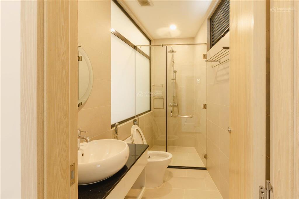 Cho thuê chdv 35m full nội thất hiện đại cao cấp vị trí trung tâm số 9 phan tôn quận 1 giá siêu tốt