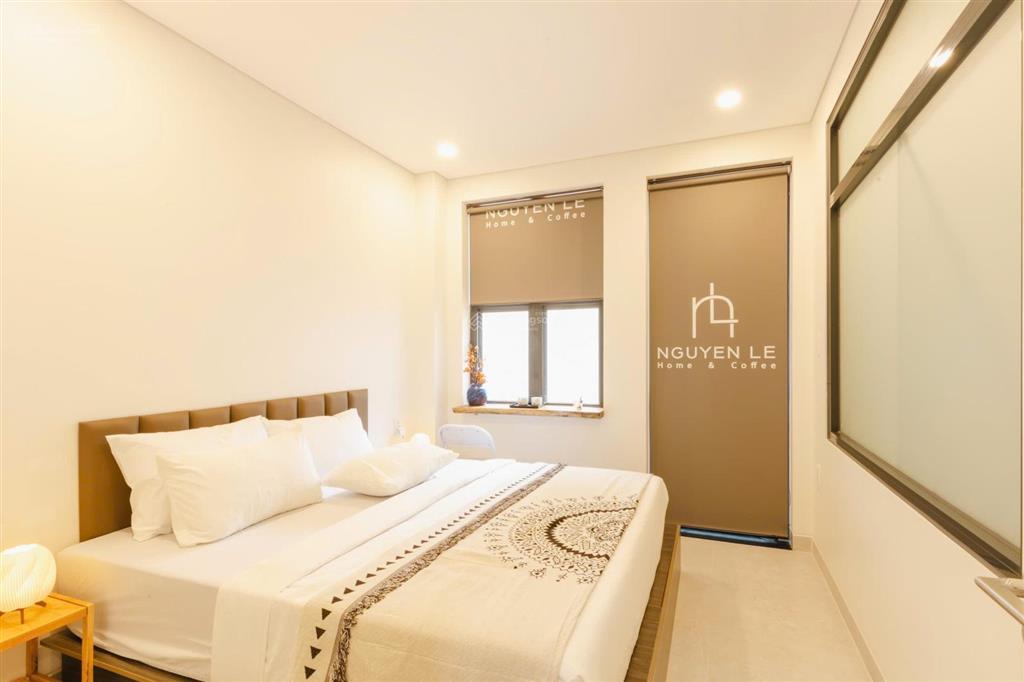Cho thuê chdv 35m full nội thất hiện đại cao cấp vị trí trung tâm số 9 phan tôn quận 1 giá siêu tốt