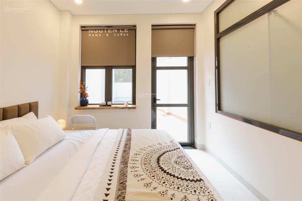 Cho thuê chdv 35m full nội thất hiện đại cao cấp vị trí trung tâm số 9 phan tôn quận 1 giá siêu tốt