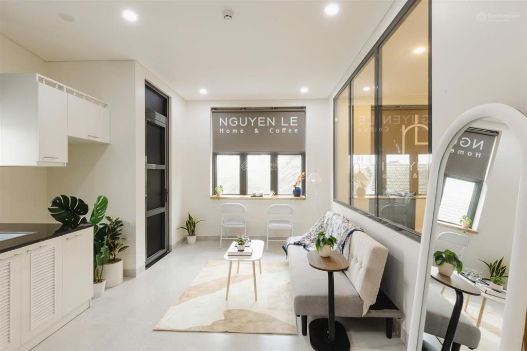 Cho thuê chdv 35m full nội thất hiện đại cao cấp vị trí trung tâm số 9 phan tôn quận 1 giá siêu tốt