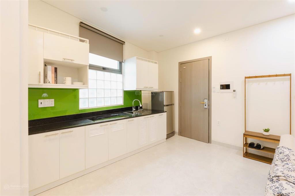 Cho thuê chdv 35m full nội thất hiện đại cao cấp vị trí trung tâm số 9 phan tôn quận 1 giá siêu tốt