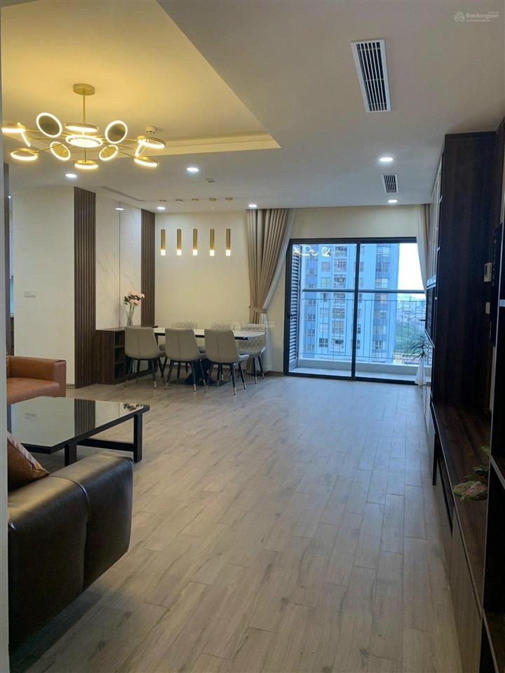 Hot. cho thuê chung cư golden park  cầu giấy. dt 96m2, 3 ngủ 2wc, đủ đồ. giá 20tr. 0917 748 ***