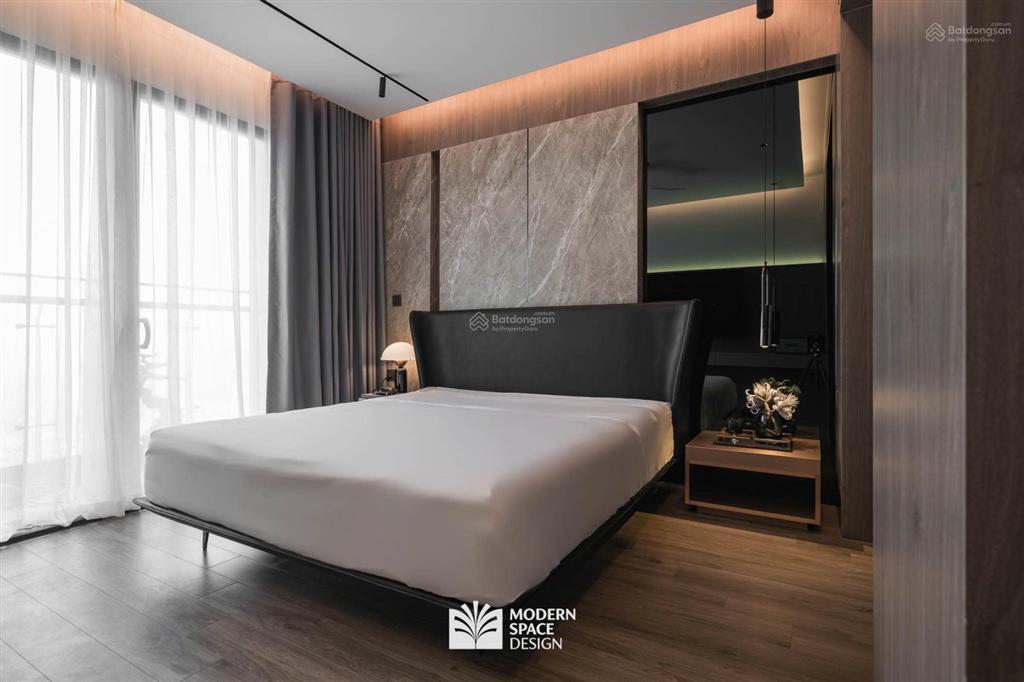 Bán chung cư the diamond residencethanh xuân. dt 161m2, 4 ngủ 3wc, đủ đồ. giá 25.5 tỷ. 0917 748 ***