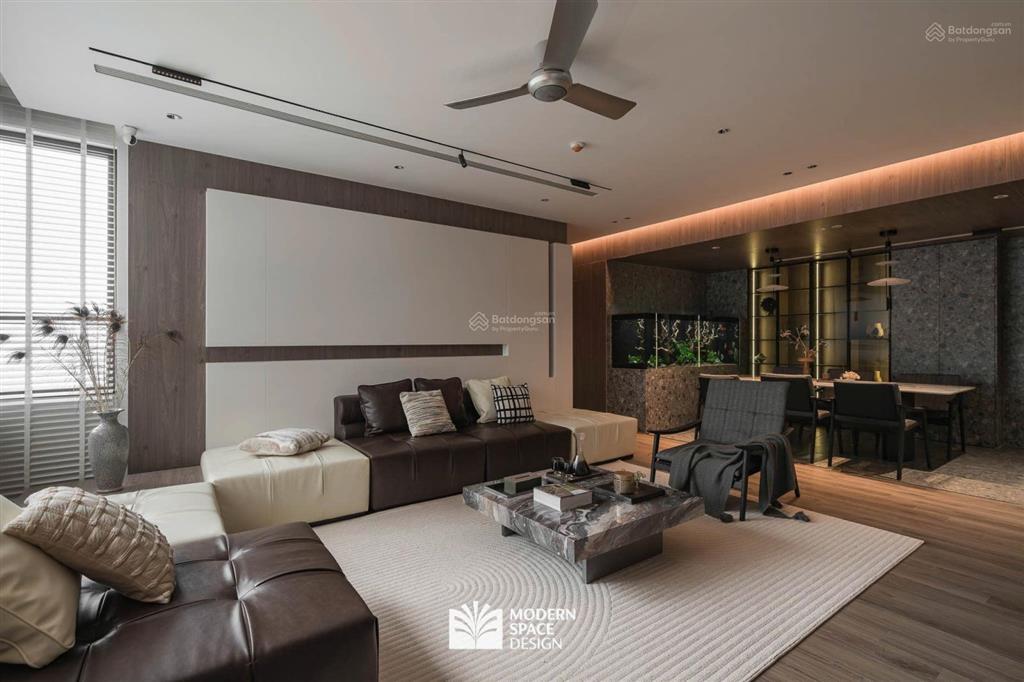 Bán chung cư the diamond residencethanh xuân. dt 161m2, 4 ngủ 3wc, đủ đồ. giá 25.5 tỷ. 0917 748 ***