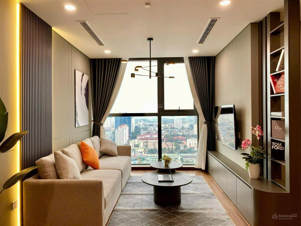 Hiếm. bán chung cư mipec rubik xuân thủy. dt 54m2, 2 ngủ 1wc, đủ đồ. giá 7.3 tỷ. l/h 0917 748 ***