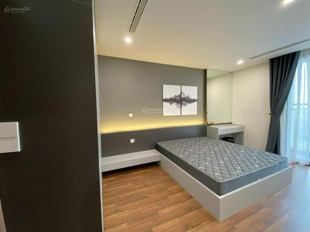Hiếm. bán chung cư mipec rubik xuân thủy. dt 54m2, 2 ngủ 1wc, đủ đồ. giá 7.3 tỷ. l/h 0917 748 ***