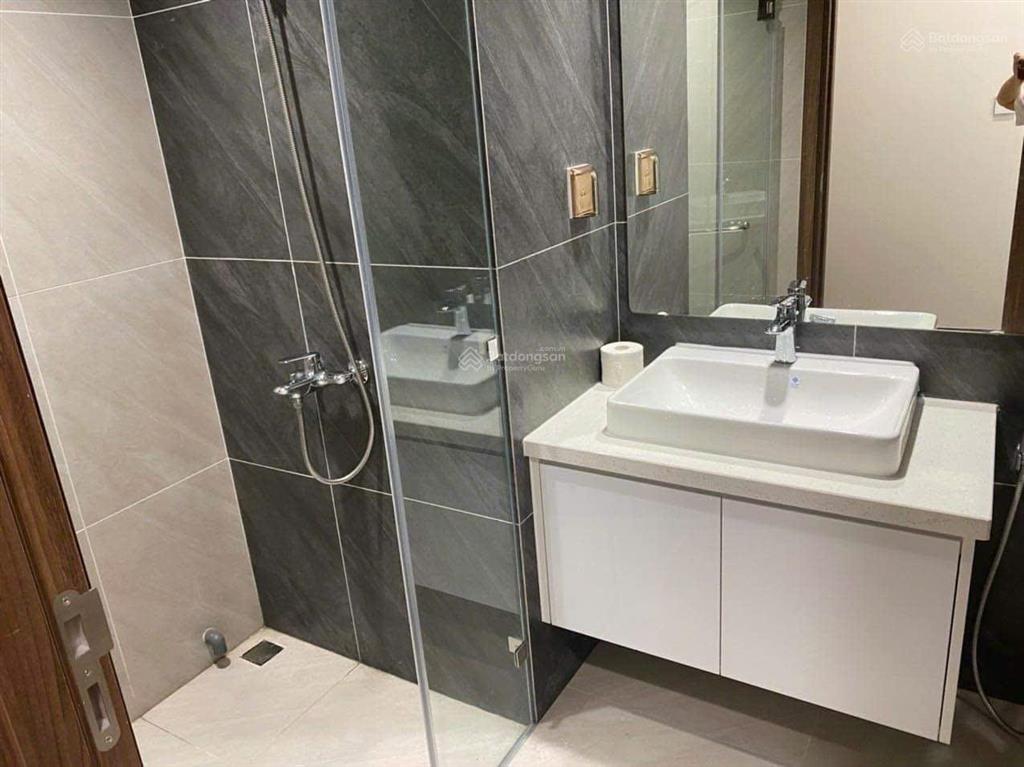 Hiếm. bán chung cư mipec rubik xuân thủy. dt 54m2, 2 ngủ 1wc, đủ đồ. giá 7.3 tỷ. l/h 0917 748 ***