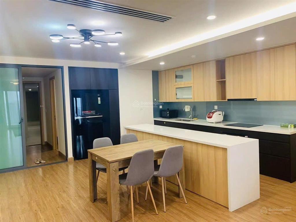 Bán chung cư sky park số 3 tôn thất thuyết. dt 128m2, 3 ngủ 2wc, đủ đồ. giá 15,5 tỷ. 0917 748 ***