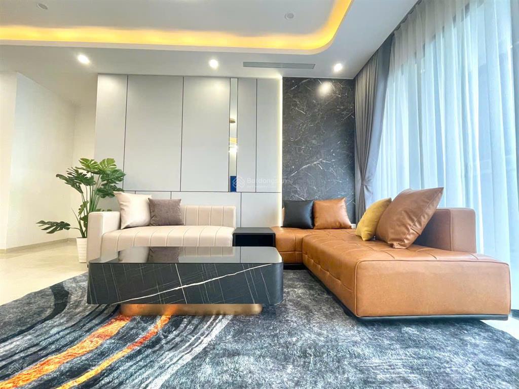 Chính chủ cho thuê 3 ngủ 3wc 144m2 đủ đồ tại chung cư the diamond residence giá 34tr. 0917 748 ***