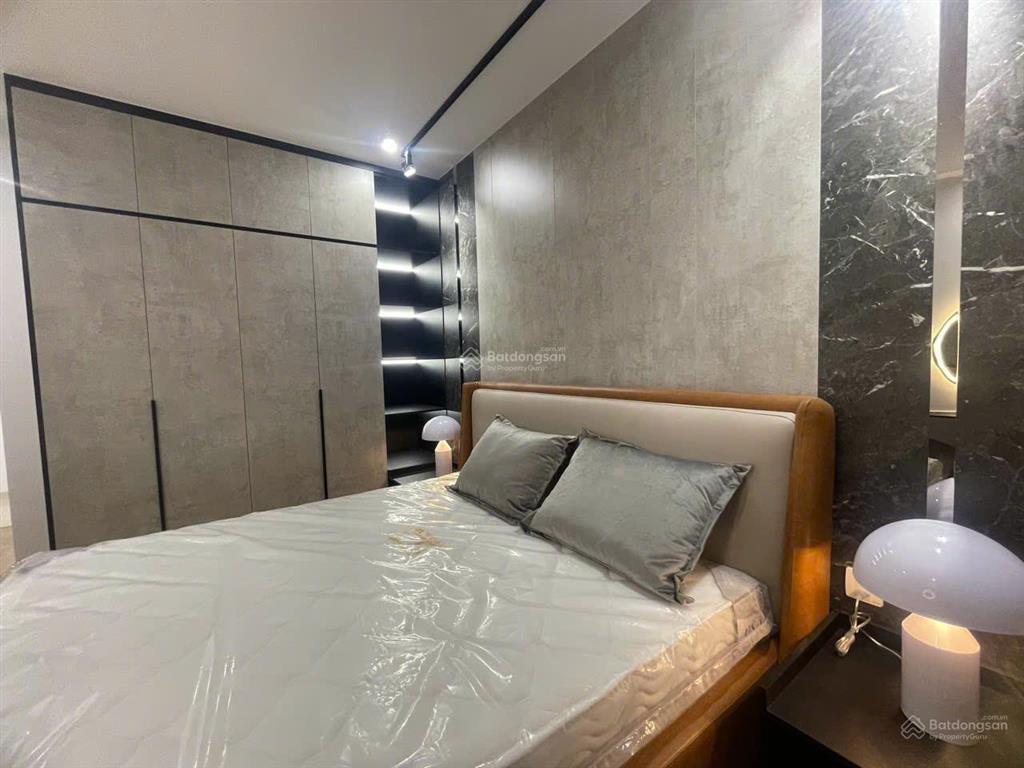 Chính chủ cho thuê 3 ngủ 3wc 144m2 đủ đồ tại chung cư the diamond residence giá 34tr. 0917 748 ***